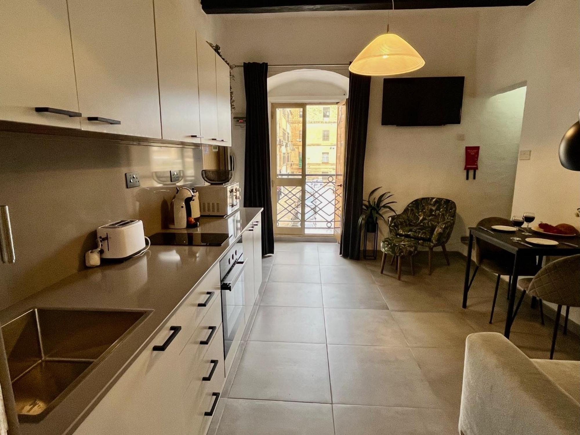 Cozy Flat. Swim Beach 2 Minutes Walk. The Old Valletta Mcri1-1 Ngoại thất bức ảnh