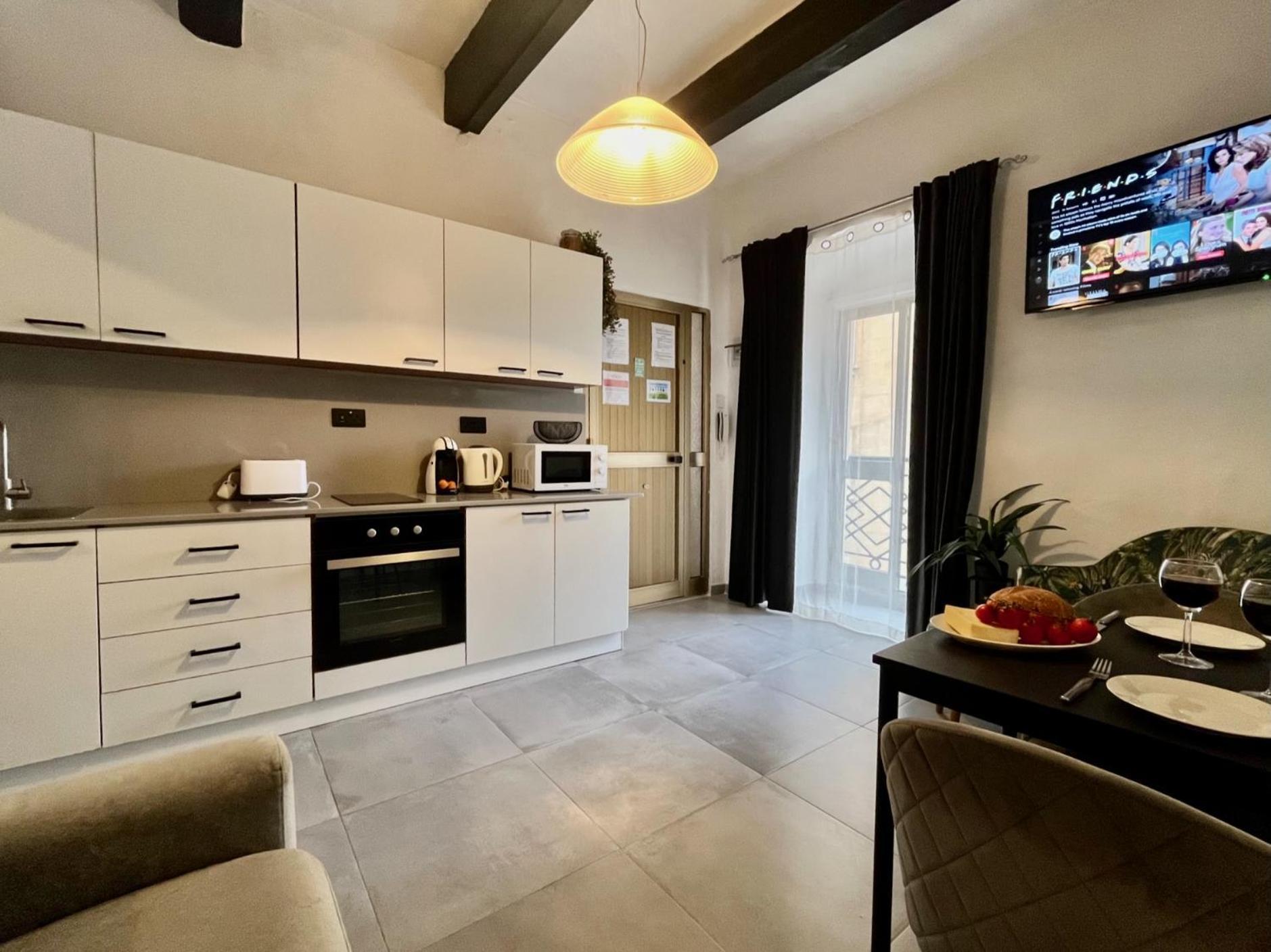 Cozy Flat. Swim Beach 2 Minutes Walk. The Old Valletta Mcri1-1 Ngoại thất bức ảnh